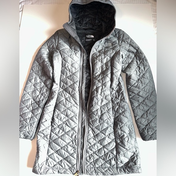 The North Face ThermoBall Parka Jacket Womens XS Gray Quilted Hooded Long Puffer - Picture 1 of 12